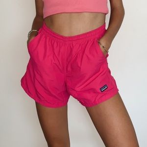Hot pink Patagonia baggies no liner drawstring